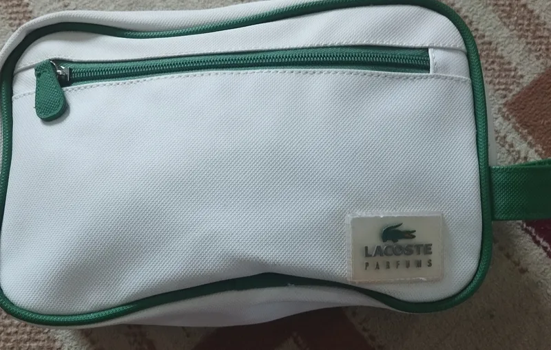 Сумка Lacoste для спорта, работы и отдыха 1