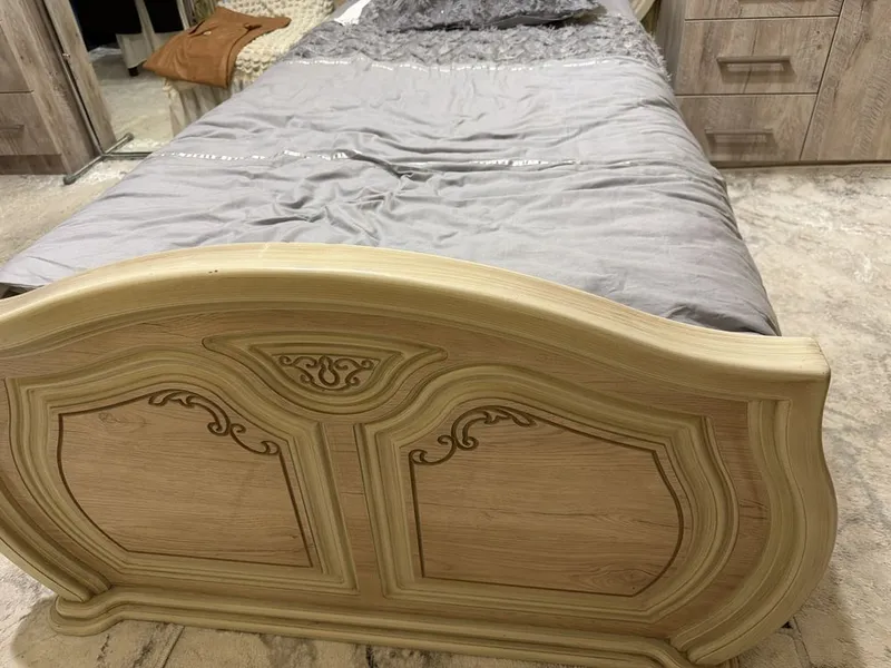 Срочно продаю кровать — фото 1