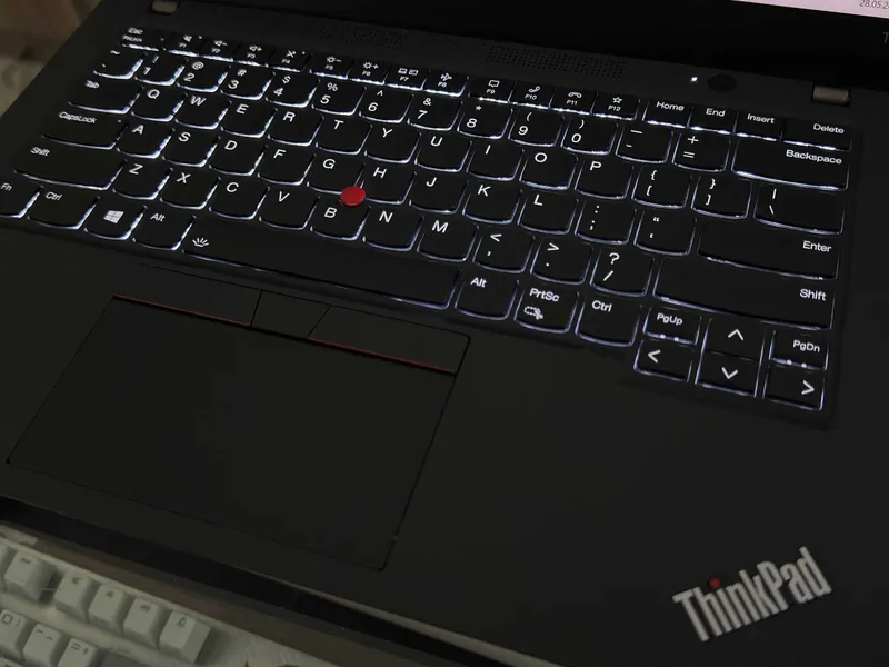 Lenovo ThinkPad T14s Core i7-1185G7 vPRO озу32гб 512ssd 4К — фото 4