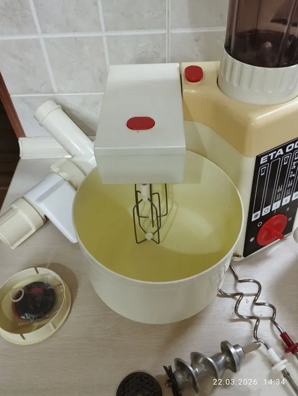 Продается кухонный комбайн б/у в хорошем состоянии — фото 3