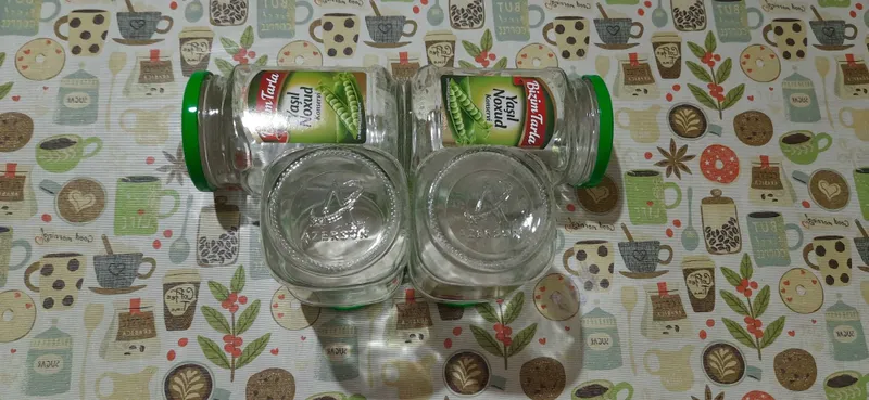 Продаются банки стеклянные квадратные из-под зелёного горошка. 3