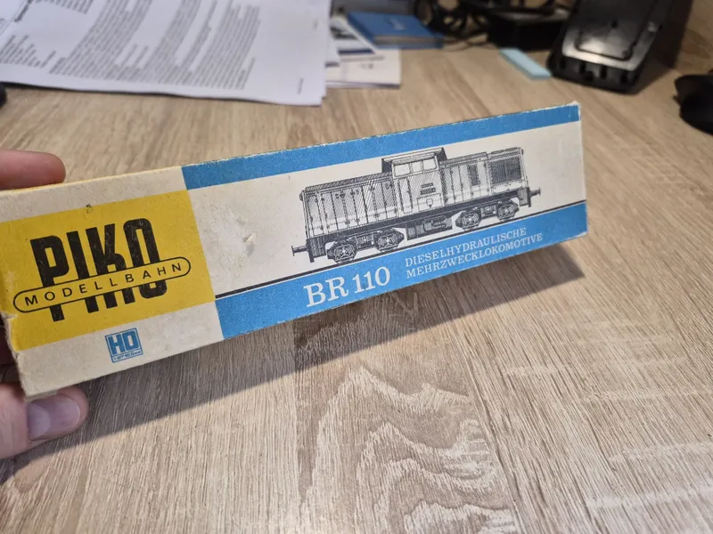 Модель Piko v100 локомотив железная дорога — фото 3