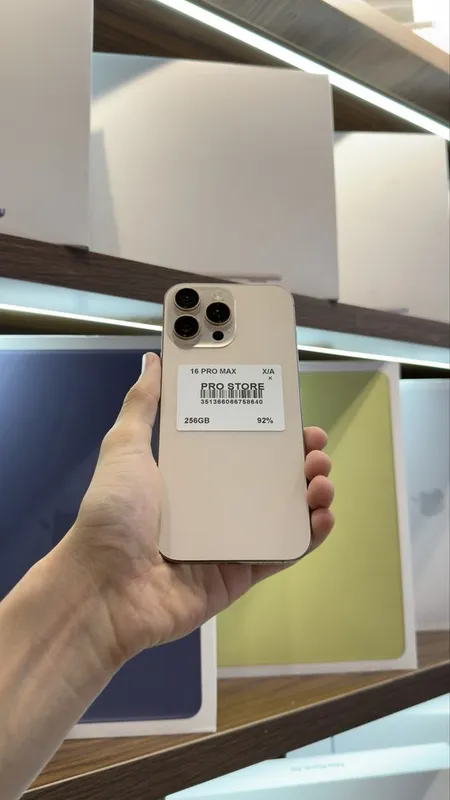 iphone 16 pro max naxtka 1