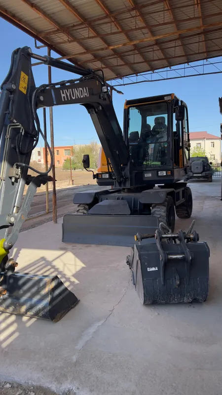 Hyundai HW60 Ekskavator xizmati 2