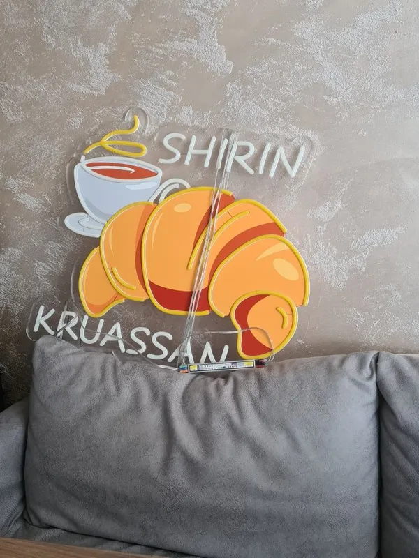 Неоновая вывеска