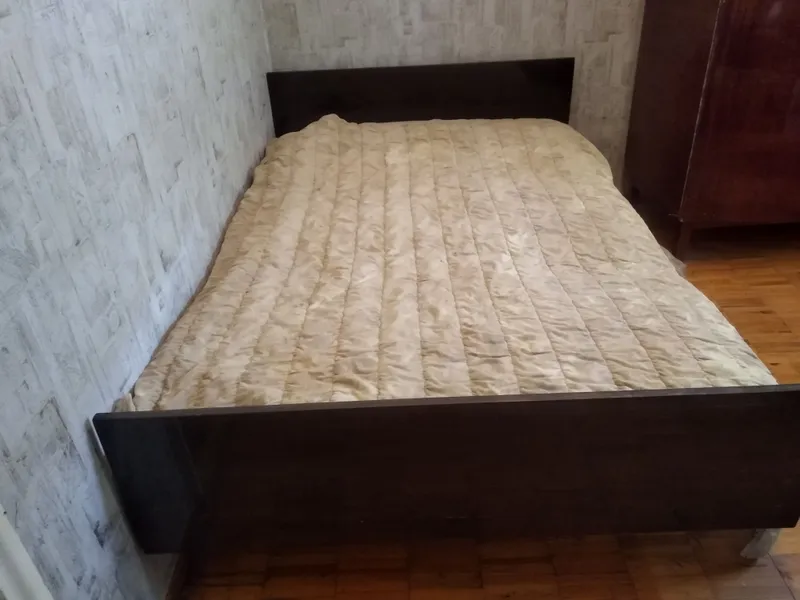 Кровать-полторушка на ножках