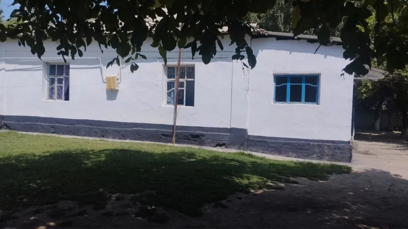 Уй сотилади 1 та Уй нархига 2 та уй зор уй зор нарх — фото 2