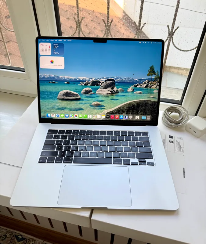 MacBook Air M2 15-inch 8/512GB Silver 1 MacBook Air M2 15-inch 8/512GB Silver 1