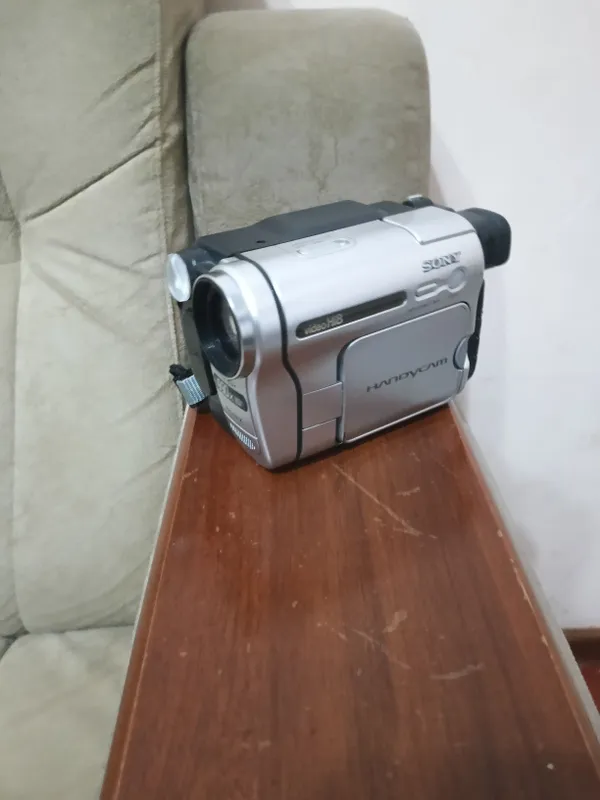 Видеокамера Sony Handycam Video Hi8 4 Видеокамера Sony Handycam Video Hi8 4