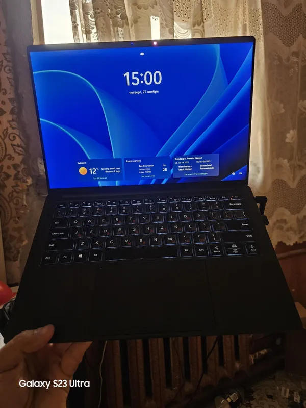 Ультра тонкий лёгкий ноутбук