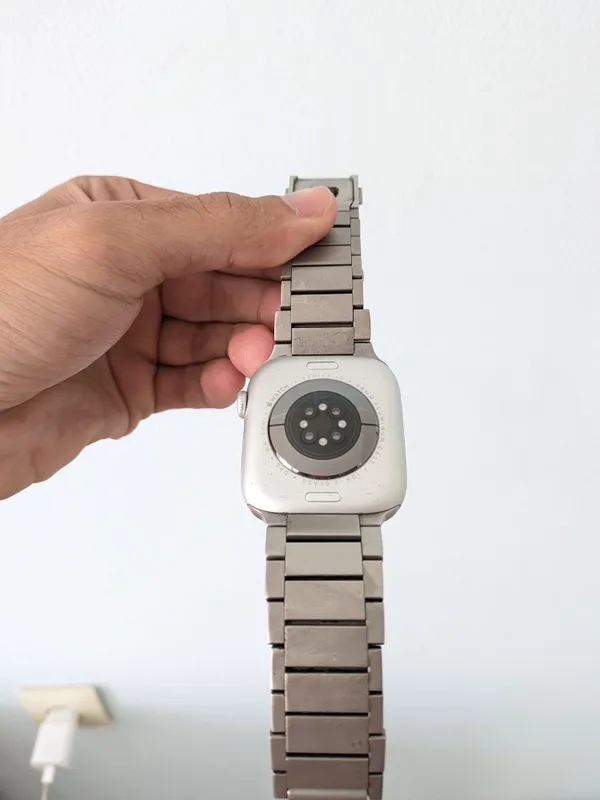 Apple iWatch 10 46mm 98% Battery 6 Apple iWatch 10 46mm 98% Battery 6