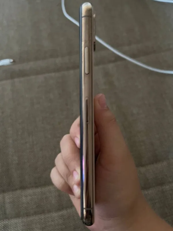 IPhone XS 256 gb sotiladi 4
