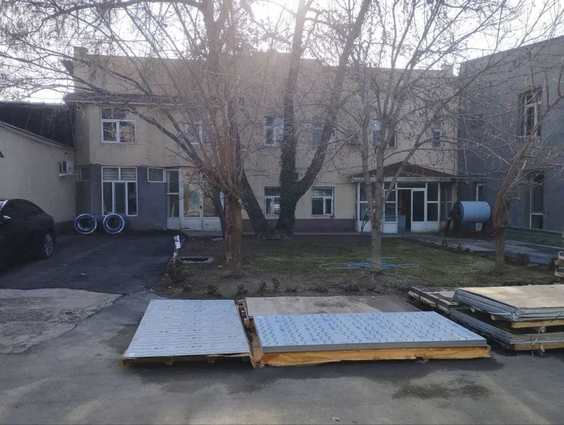 Продаётся недвижимость офисное и складские помещения 57 соток — фото 2