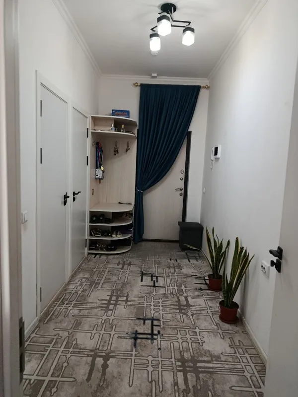 OLMOS MAHHALADA UY SOTILADI. 3 xonali. 16 etajli domni 11-etaji 2 OLMOS MAHHALADA UY SOTILADI. 3 xonali. 16 etajli domni 11-etaji 2