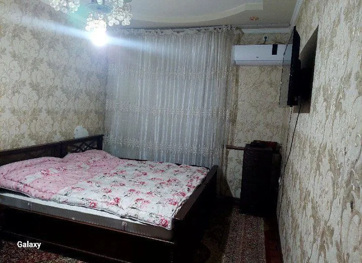 Чиланзар Мирзо Улугбек метро 230$ 1
