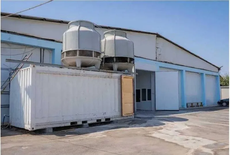 База-холодильник в Назарбеке 50-сот строения 18000 м² на 2000 тонн кур — фото 1