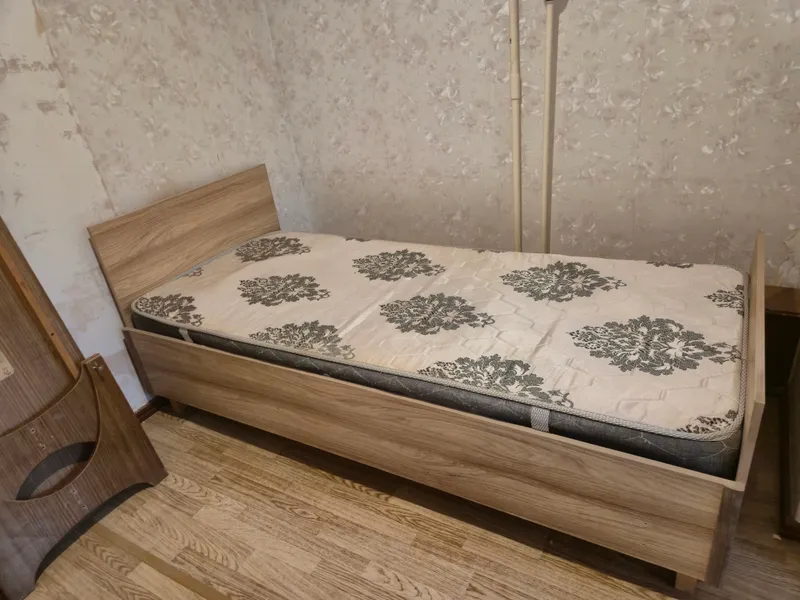 односпальная кровать