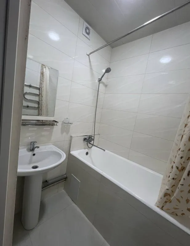 2-комн квартира, 50м², 5/9 этаж (вторичка), Шайхантахурский район, Версаль 2