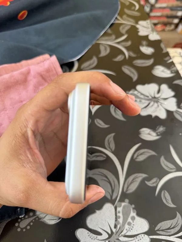 Iphone 17 pro Max srochni sotiladi 3 Iphone 17 pro Max srochni sotiladi 3