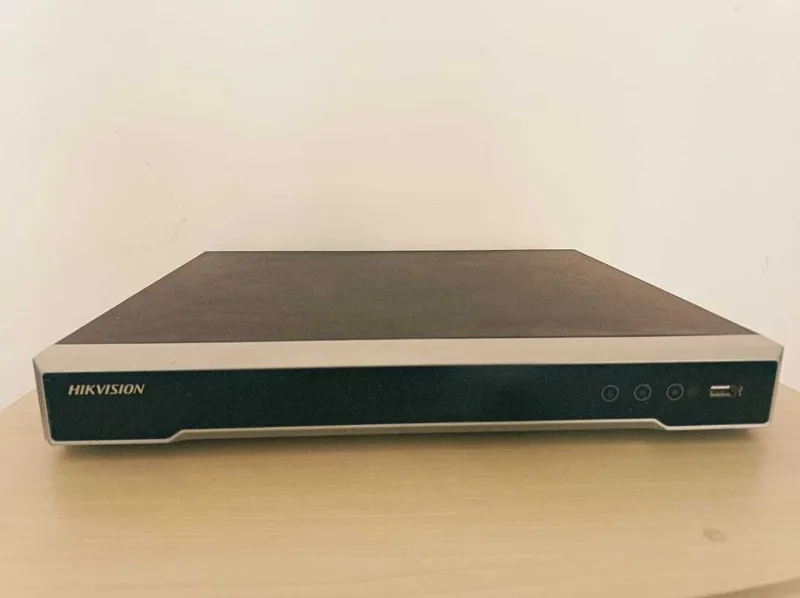 Hikvision видеорегистратор NVR 1 Hikvision видеорегистратор NVR 1