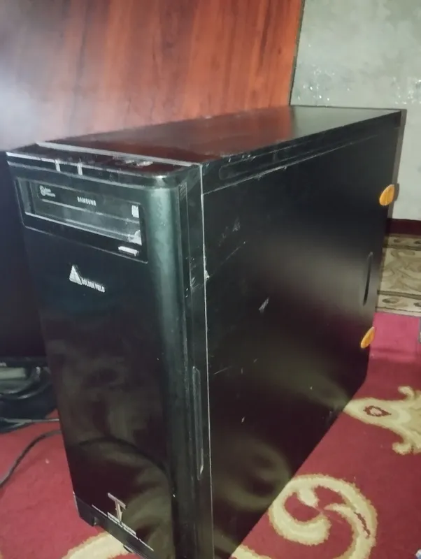 Samsung ʼʼwindovsʼʼ tizimidagi computer.