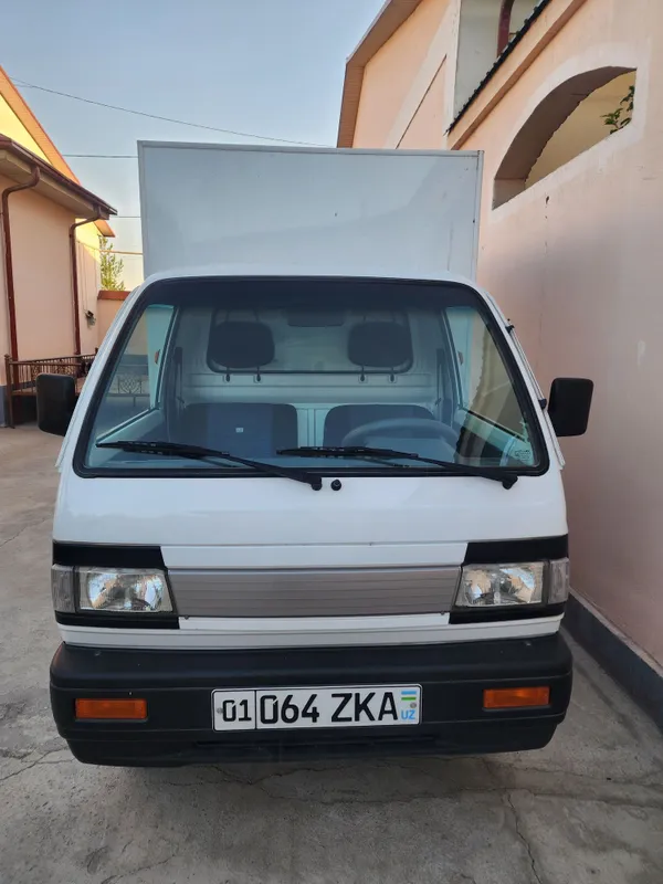 Labo 2023 uzimizni moshina