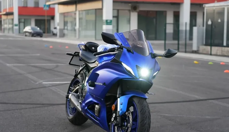 Yamaha R 7 Siniy matoviy 2023 3 Yamaha R 7 Siniy matoviy 2023 3