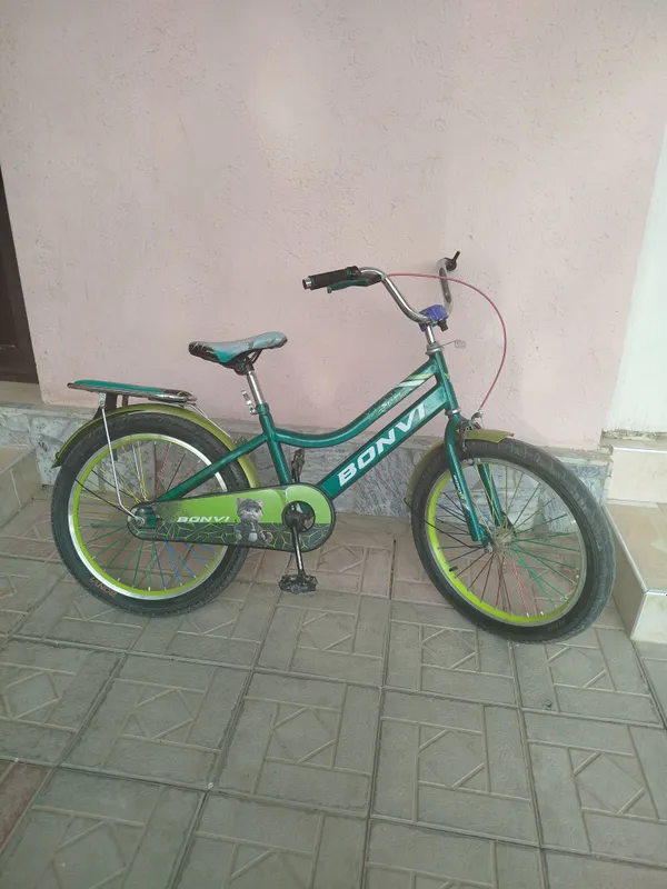 Bonvi velosiped sotiladi
