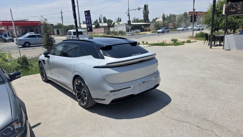 Zeekr 007gt awd 2та моторли сотилади — фото 3