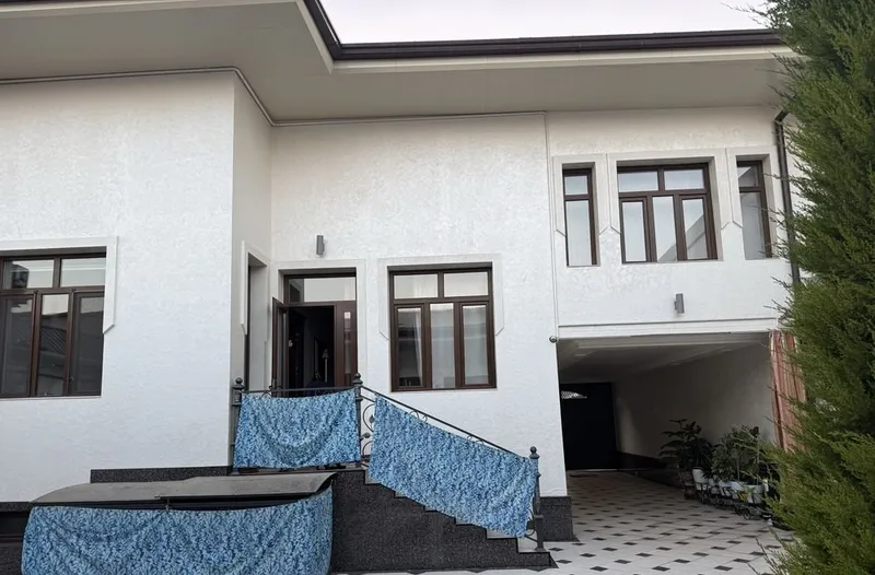 Nazarbek 3 sotix hovli sotiladi 5