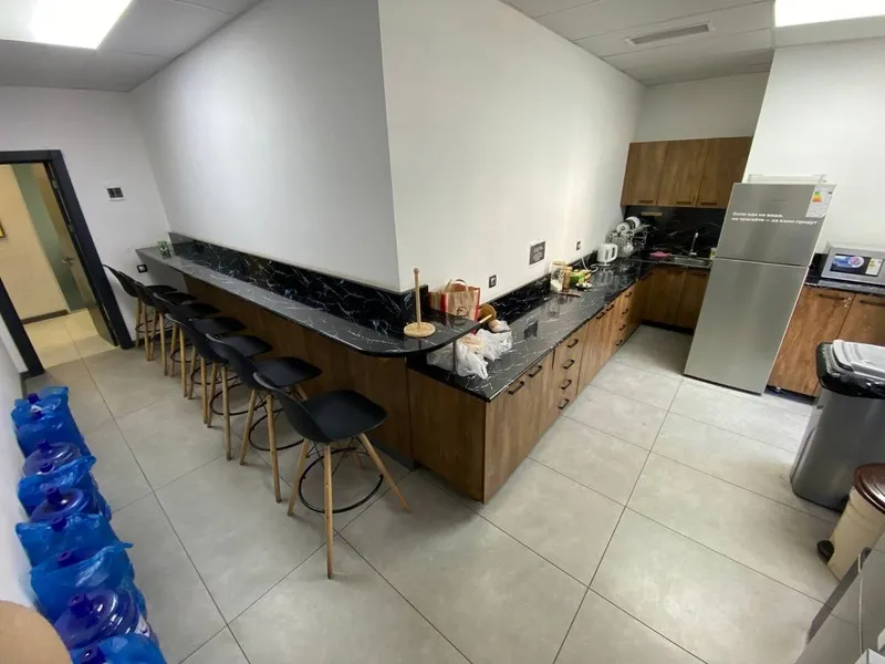 Сдается готовый офис в бизнес-центре 45 м² | Мирабад | Ойбек 4 Сдается готовый офис в бизнес-центре 45 м² | Мирабад | Ойбек 4