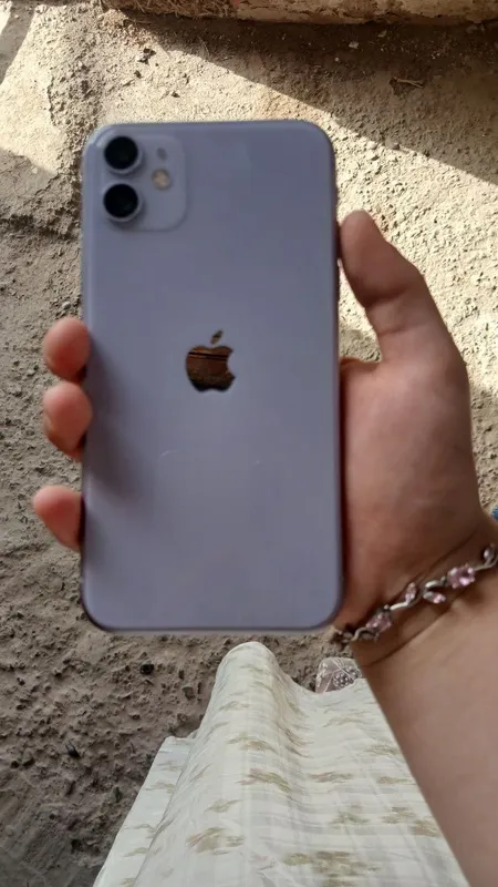 Iphone 11 — фото 1