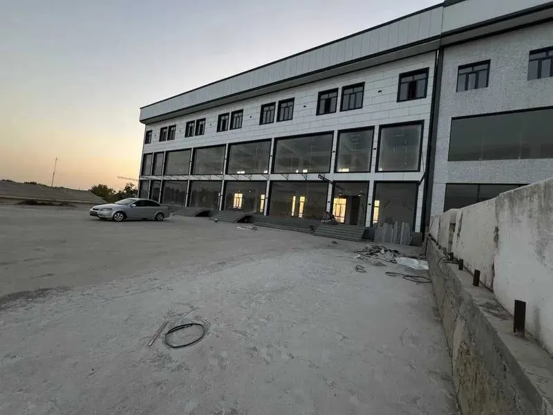 Сдаётся здание 1700м2 — фото 1