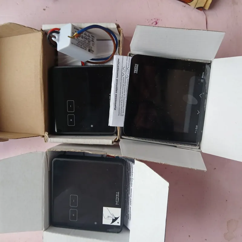 TECH ST-R-9s pulus 1 dona va 2dona TECH R-8Z Xona termastati Sotiladi 8 TECH ST-R-9s pulus 1 dona va 2dona TECH R-8Z Xona termastati Sotiladi 8
