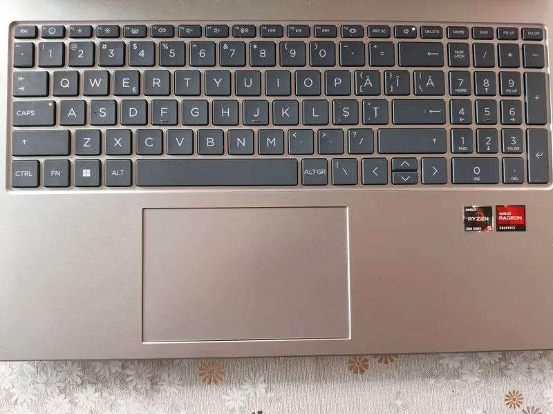 Ноутбук HP Laptop 15 Ryzen 5 / 16GB / 512SSD — фото 1