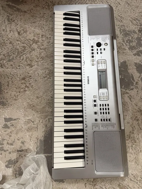 Синтезатор музыкальный Yamaha YPT 360