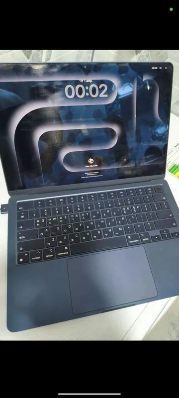 Macbook air m2 2022 yil