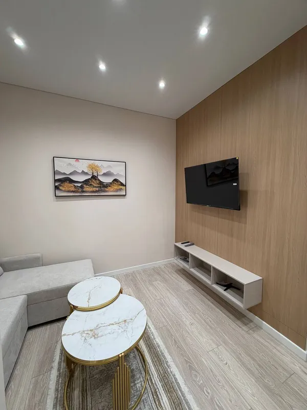 Продажа 2-комн. кв. 50 м² · ID 6975 2