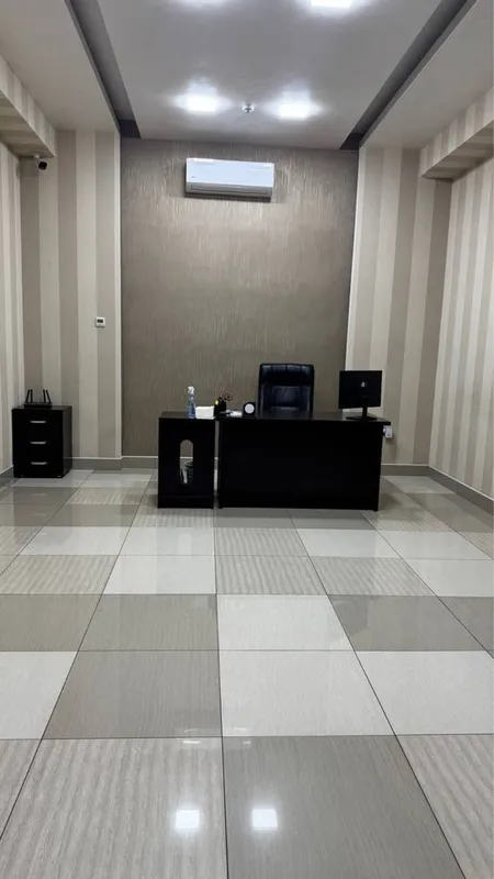 Аренда Евро офис Ор-р: метро Айбек 150м2 4