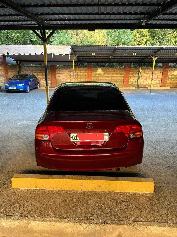 Honda Civic 2008г Америка — фото 2