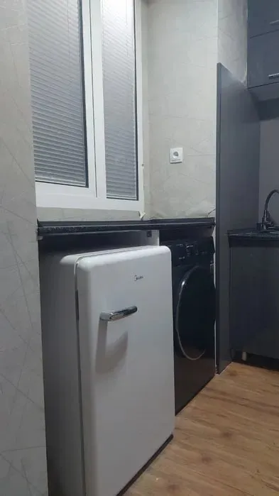 2-комнатная квартира, 45 м², 4/4 этаж (вторичка) 5