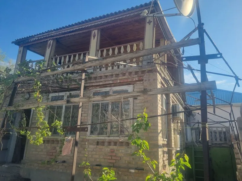 Продаётся дача Зарафшан уазис 6 соток территория 2 этажа 3 комнаты — фото 4
