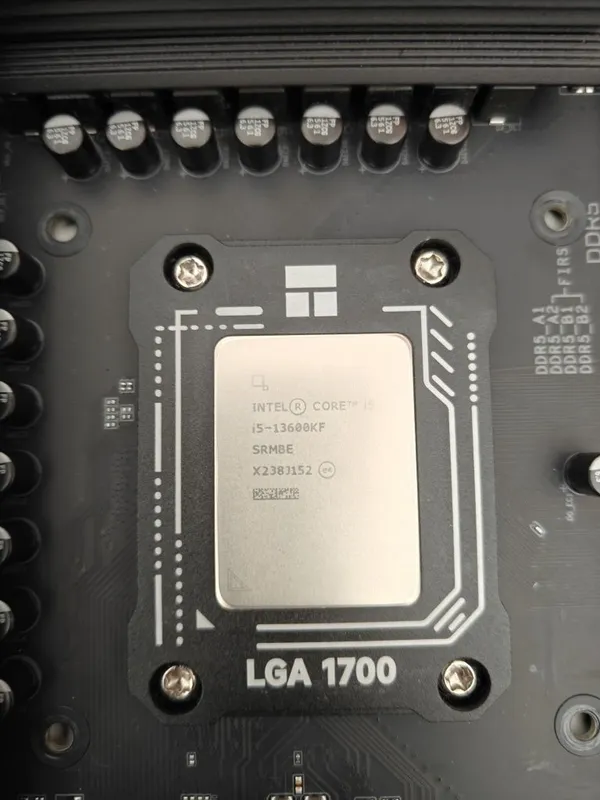 Core i5 13600kf ( 14 ядер 20 потоков )