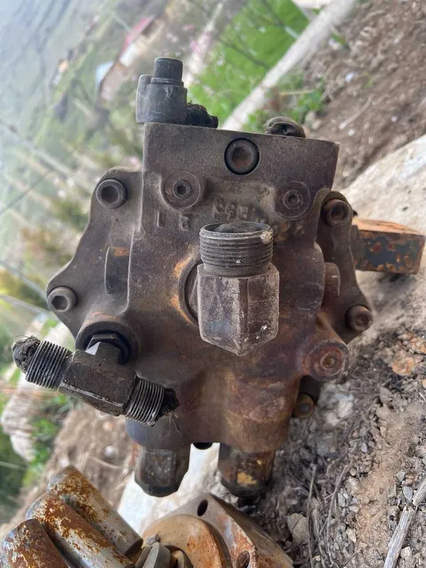 Поворотный двигатель для Volvo 360 (Volvo uchun aylanma dvigatel)