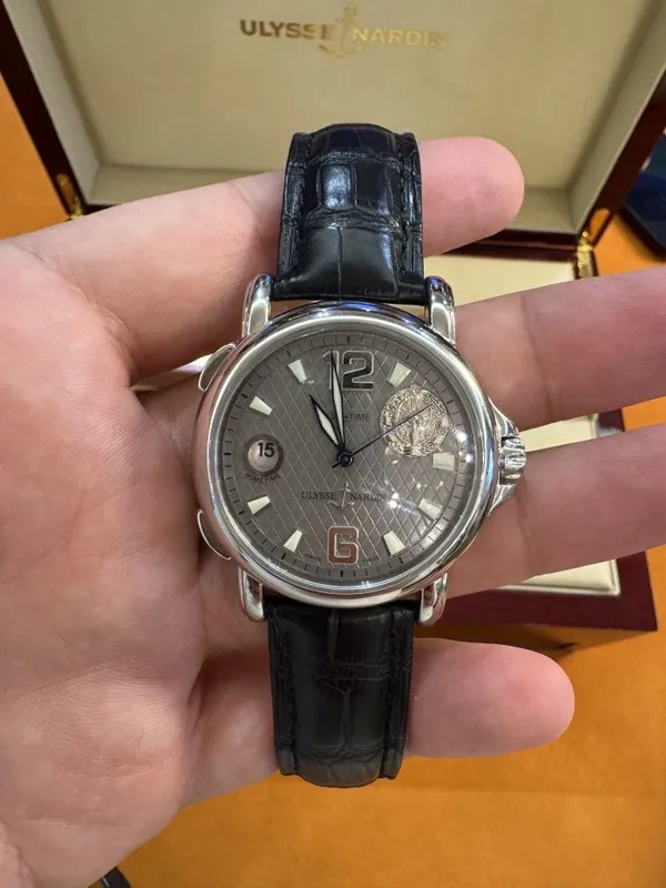 Оригинал Ulysse Nardin Dual time швейцарские 2 Оригинал Ulysse Nardin Dual time швейцарские 2