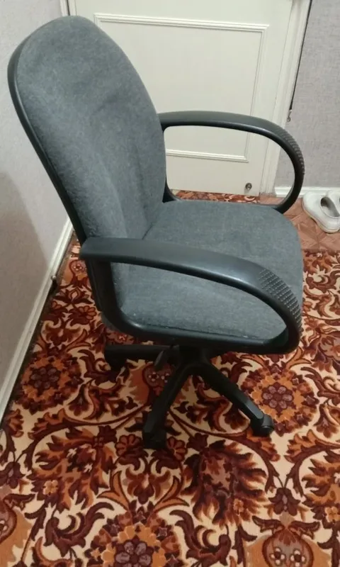 Ishlatilgan ofis kreslosi 2 Ishlatilgan ofis kreslosi 2