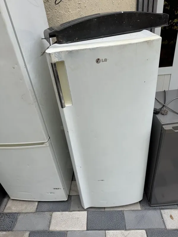 Lg xaladelnik 2