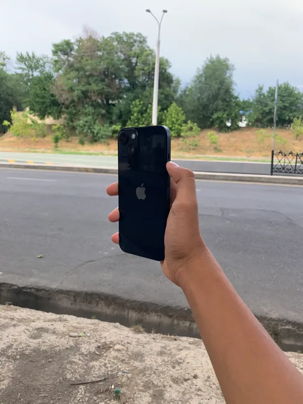 IPhone 13 LLA vakum