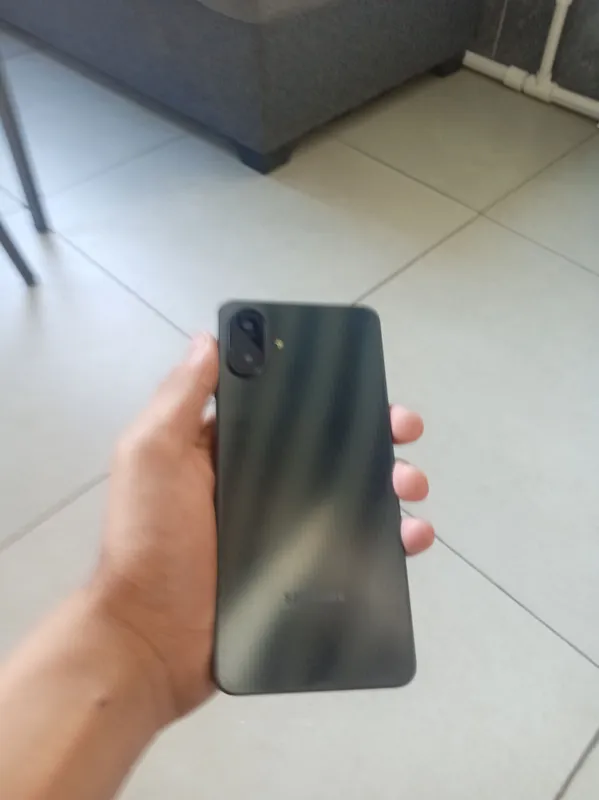samsungA 07 xolati ideal 8/128 qora rangli 2mln500 — фото 1