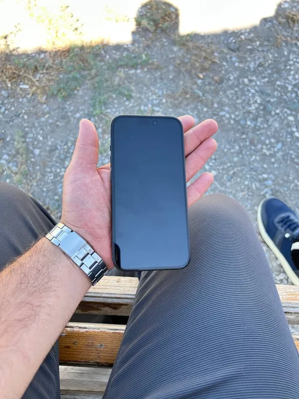 Iphene 15 с гарантия 4